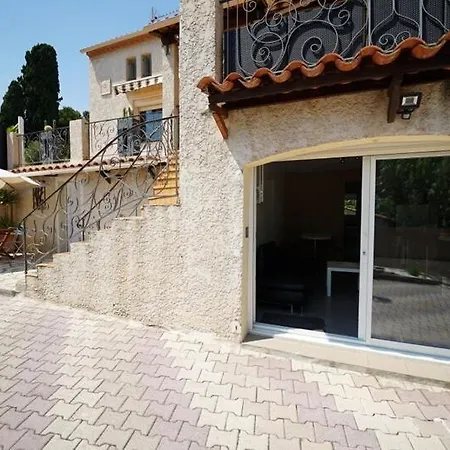 Daire 2 A 4 Personnes Secteur Almanarre *